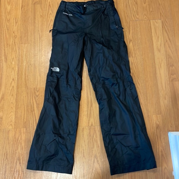The North Face Pants - The North Face Women’s XS Short Rain Pants with DryVent Technology